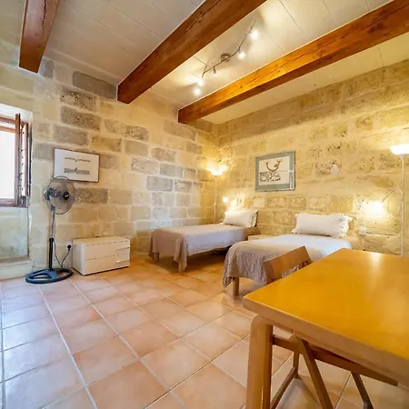 Villa San Pietru Farmhouse Gharb (Gozo)